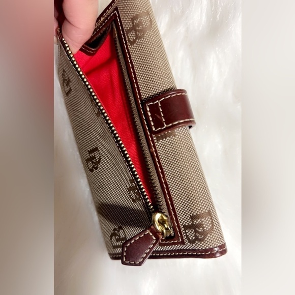 EUC Vintage 1975 Dooney & Bourke Logo Canvas Brown Leather Trim Wallet 7” X 4” - Picture 2 of 7